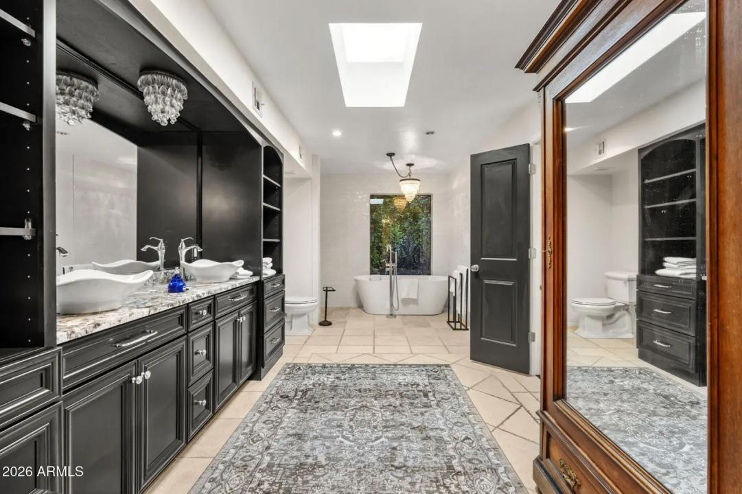 Real Estate Picture 35