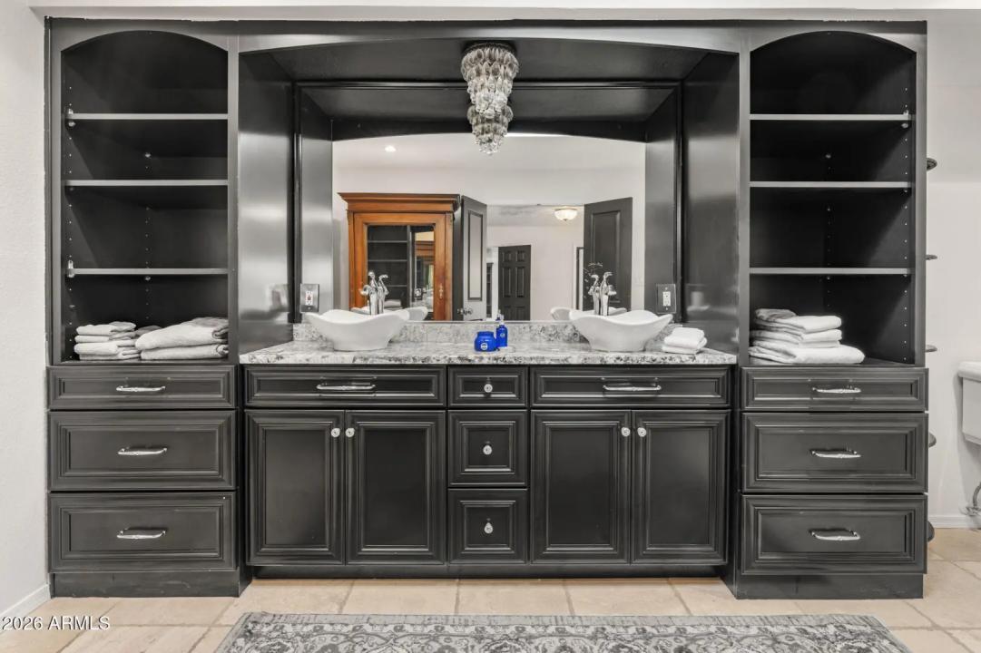 Real Estate Picture 37