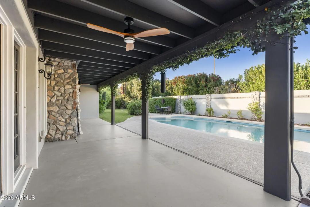 Real Estate Picture 43