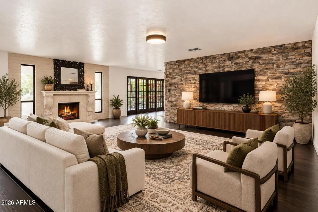 Real Estate Picture 12