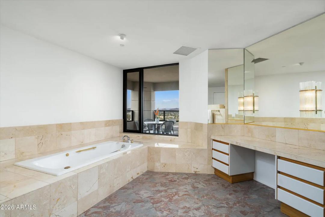 Real Estate Picture 20