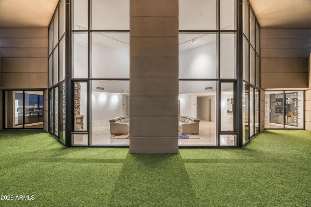 Real Estate Picture 32