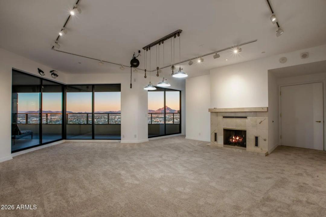 Real Estate Picture 13