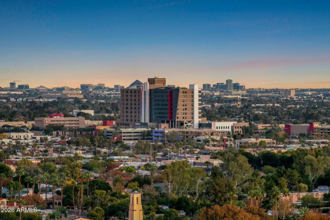 Real Estate Picture 36