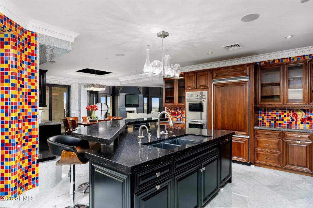 Real Estate Picture 10