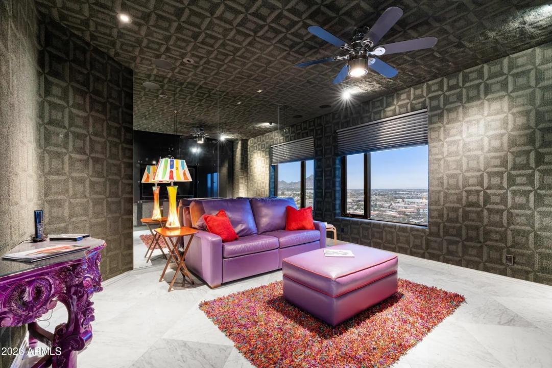 Real Estate Picture 22