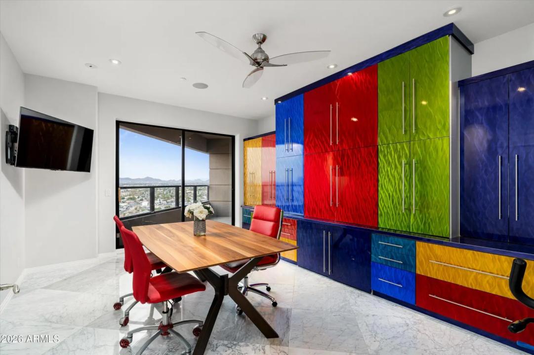 Real Estate Picture 24