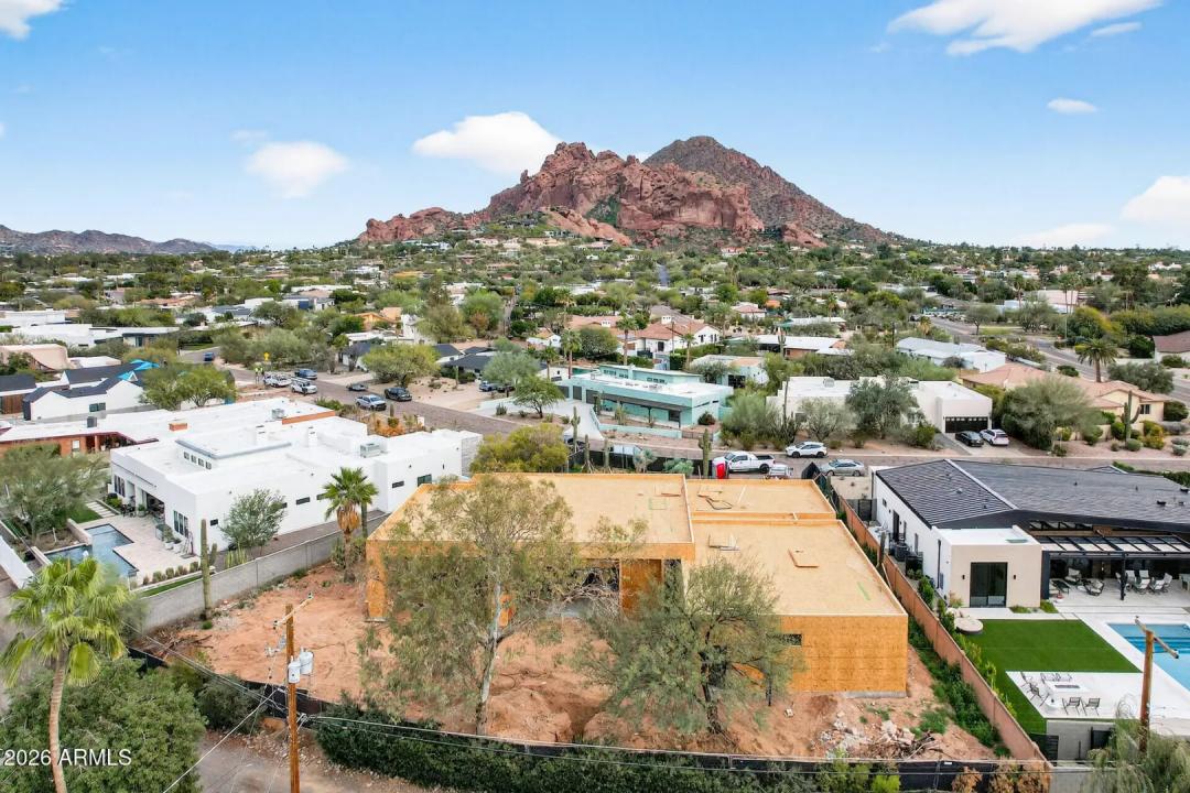 Real Estate Picture 13