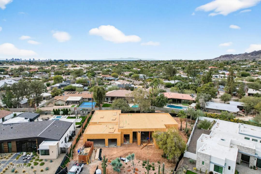 Real Estate Picture 14