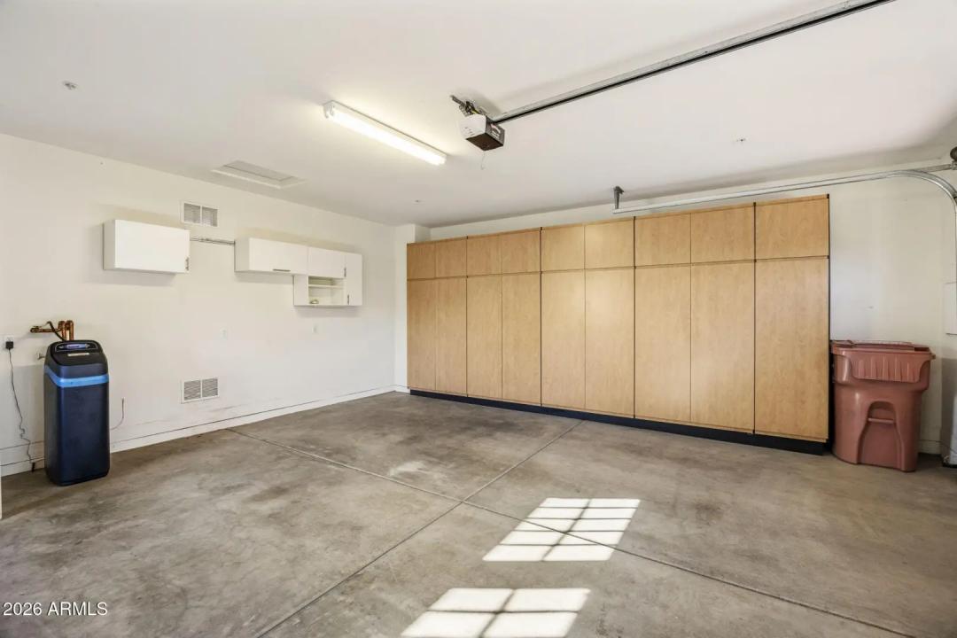 Real Estate Picture 21