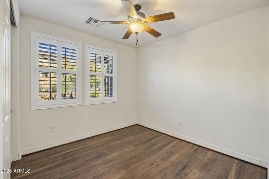 Real Estate Picture 25