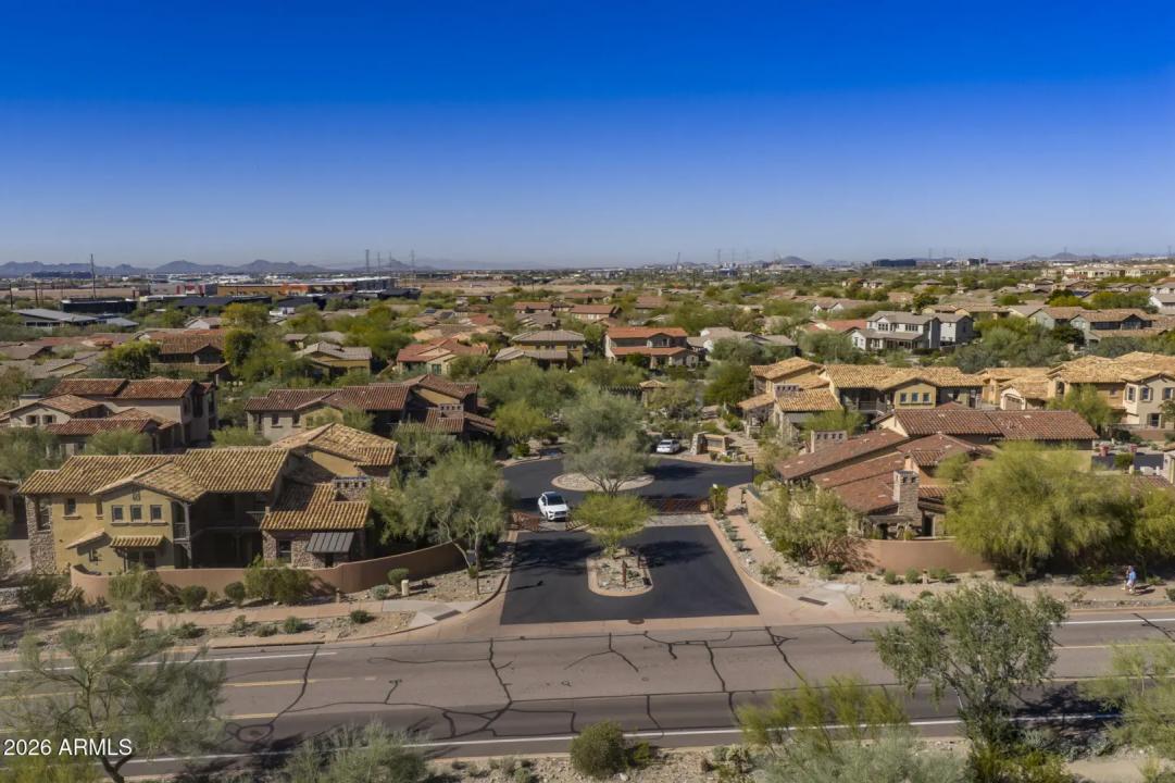 Real Estate Picture 13