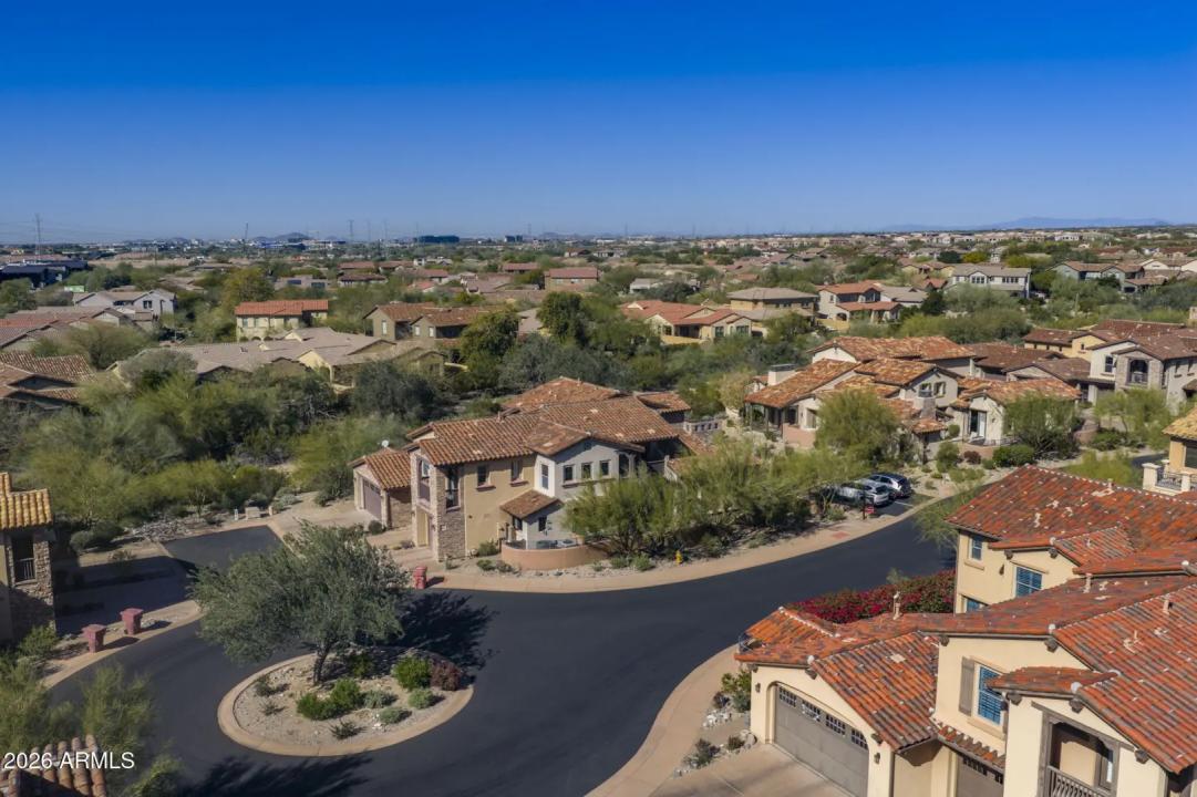 Real Estate Picture 6