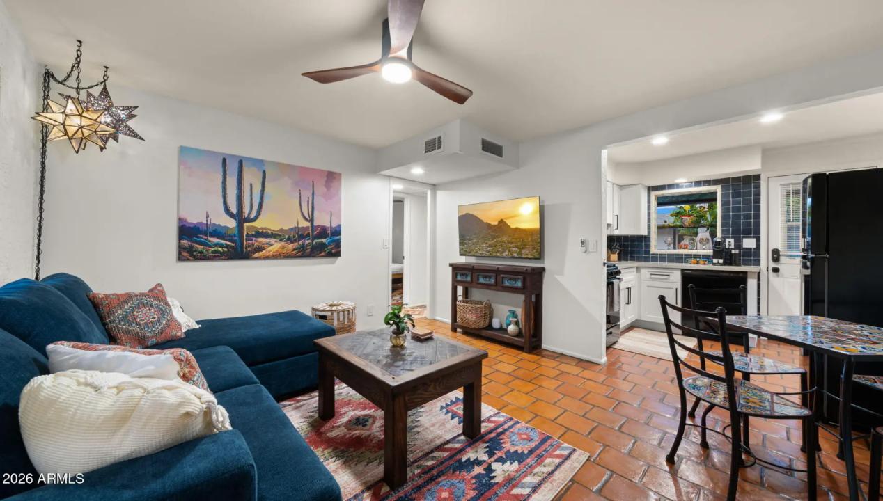 Real Estate Picture 9