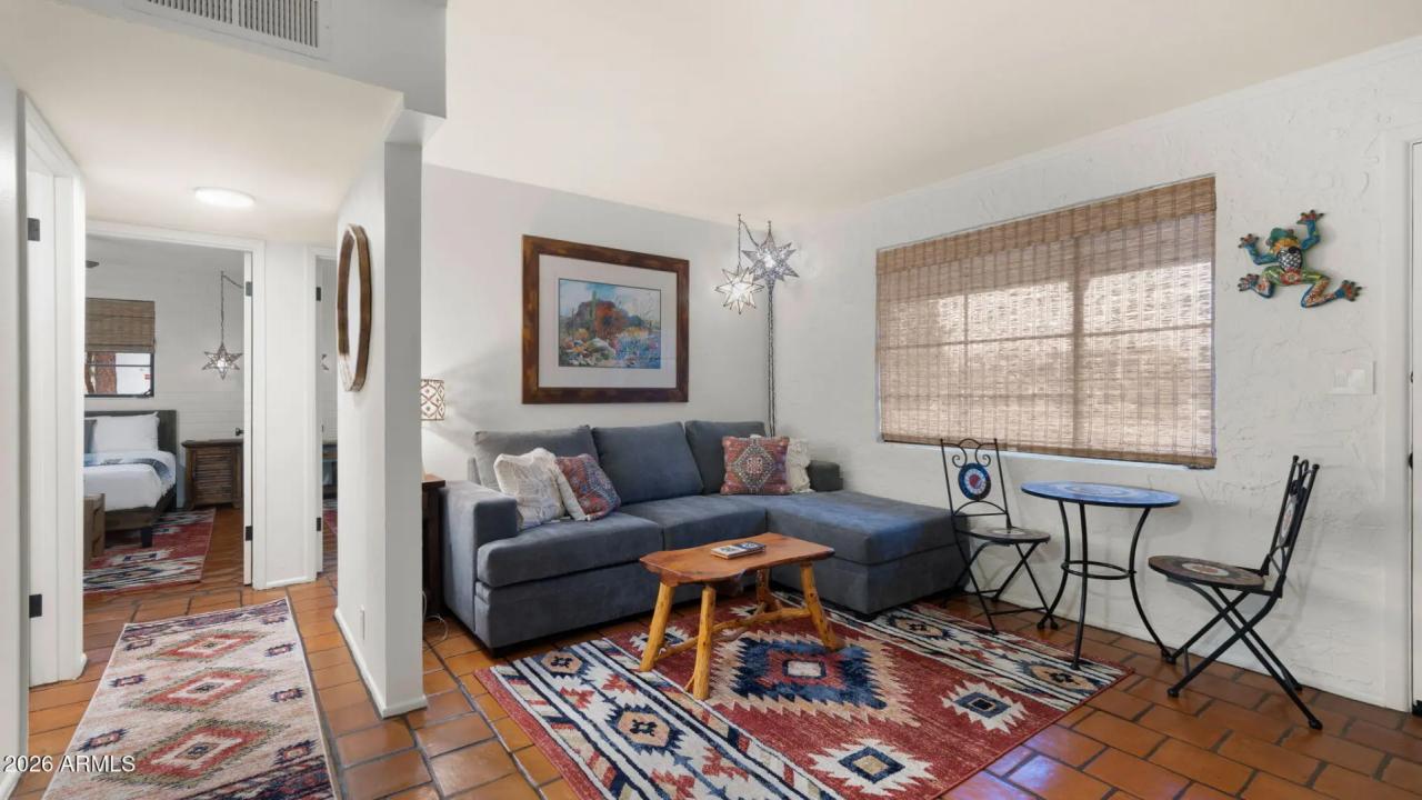 Real Estate Picture 24