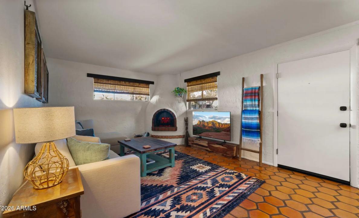 Real Estate Picture 52