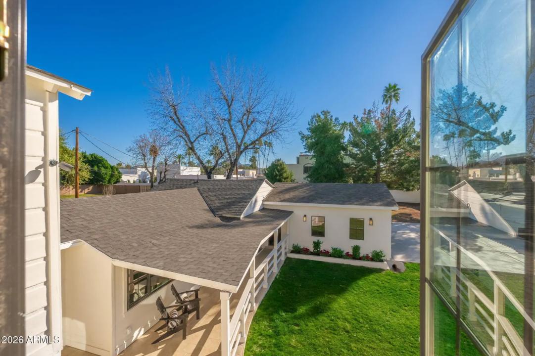 Real Estate Picture 25