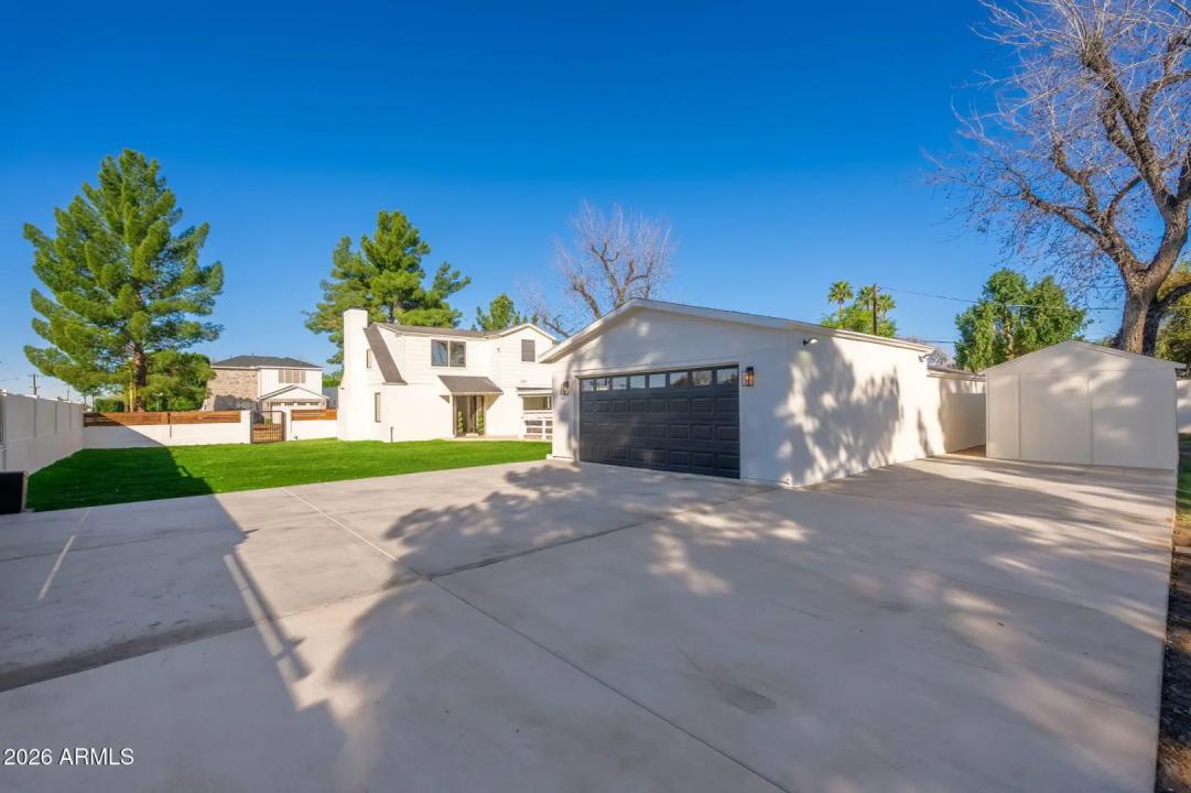 Real Estate Picture 37