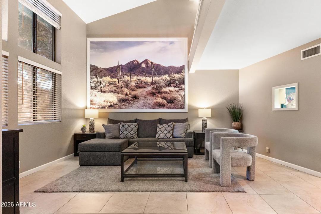 Real Estate Picture 7