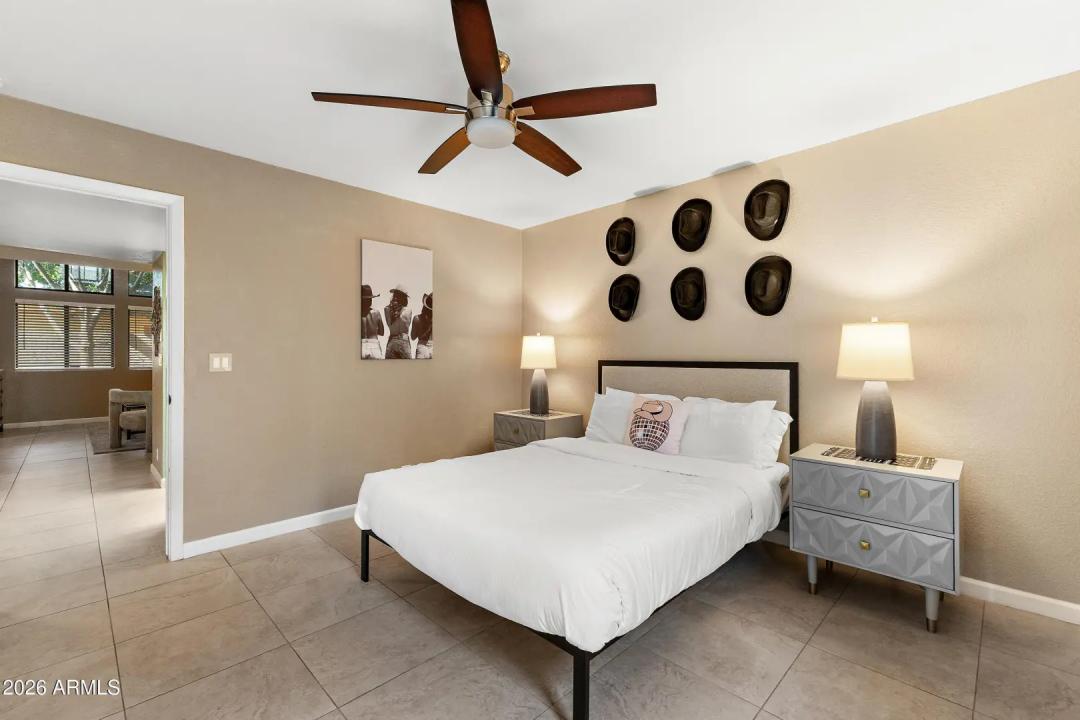 Real Estate Picture 18