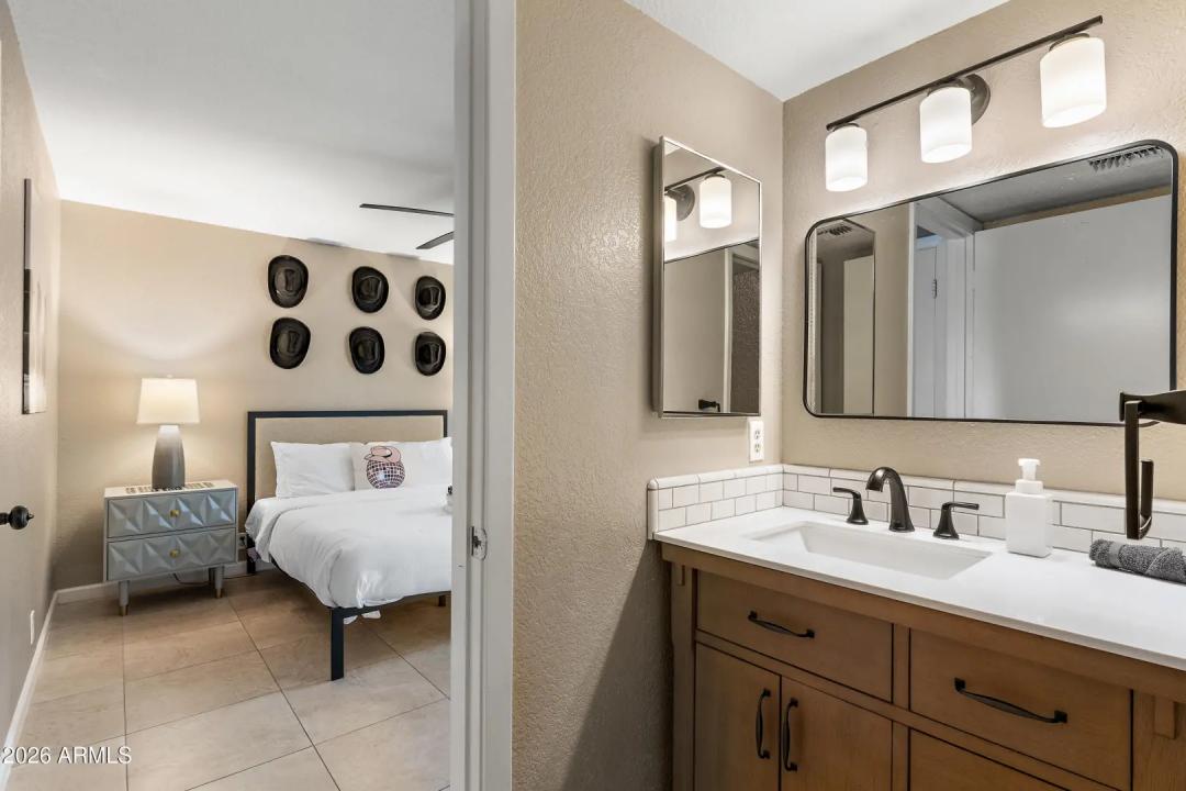 Real Estate Picture 21