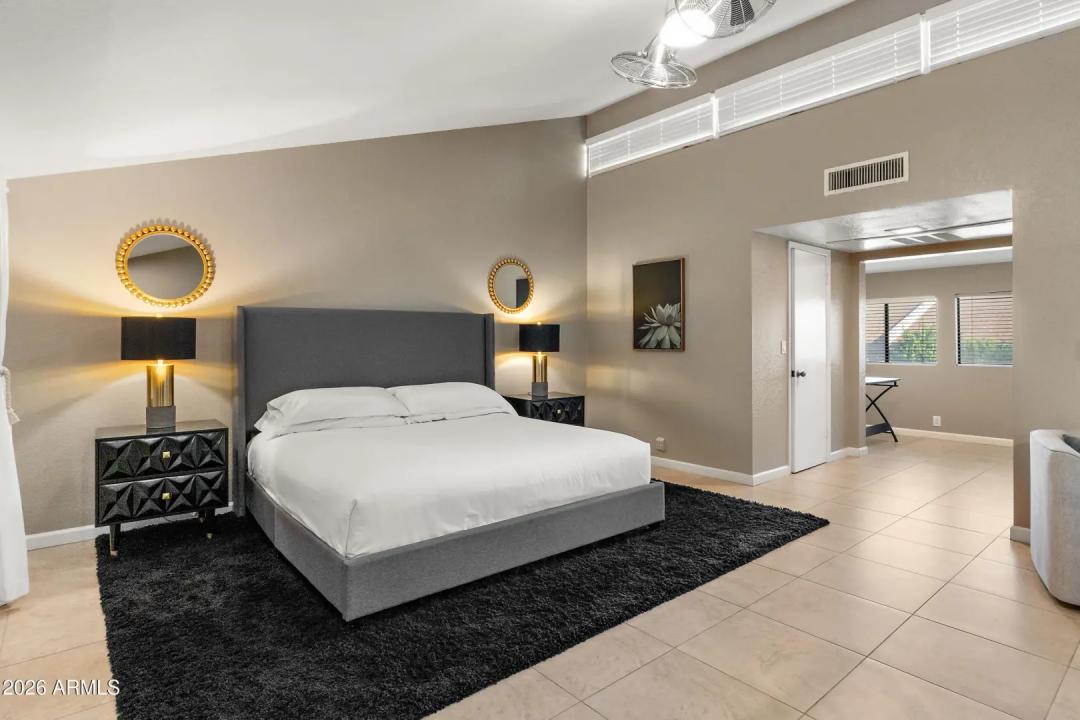 Real Estate Picture 22