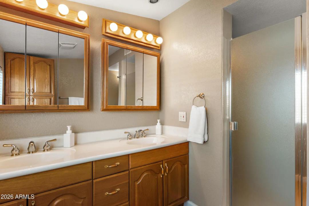 Real Estate Picture 29