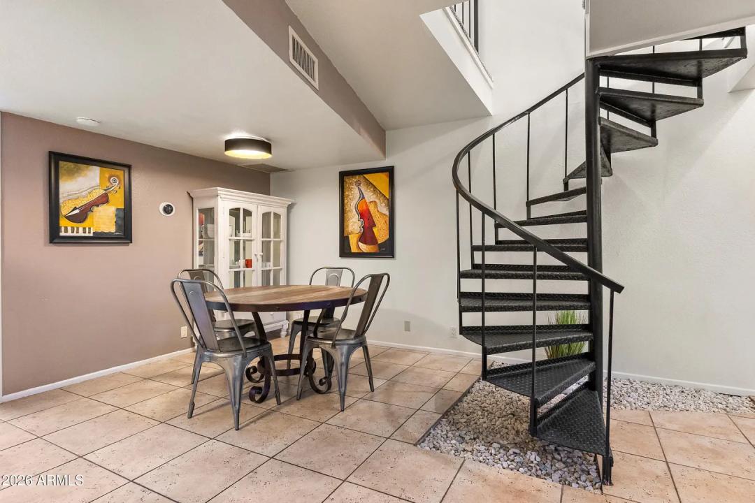 Real Estate Picture 64