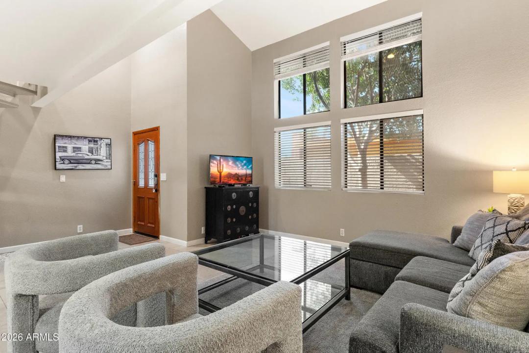 Real Estate Picture 9