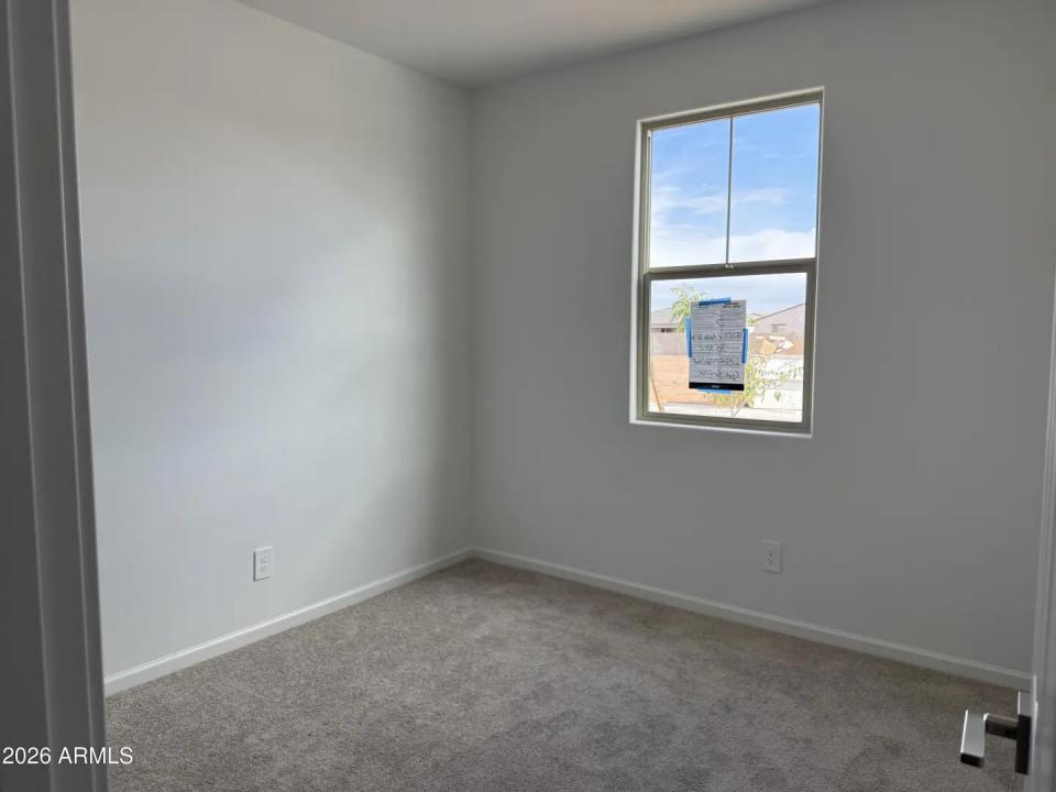 Real Estate Picture 6
