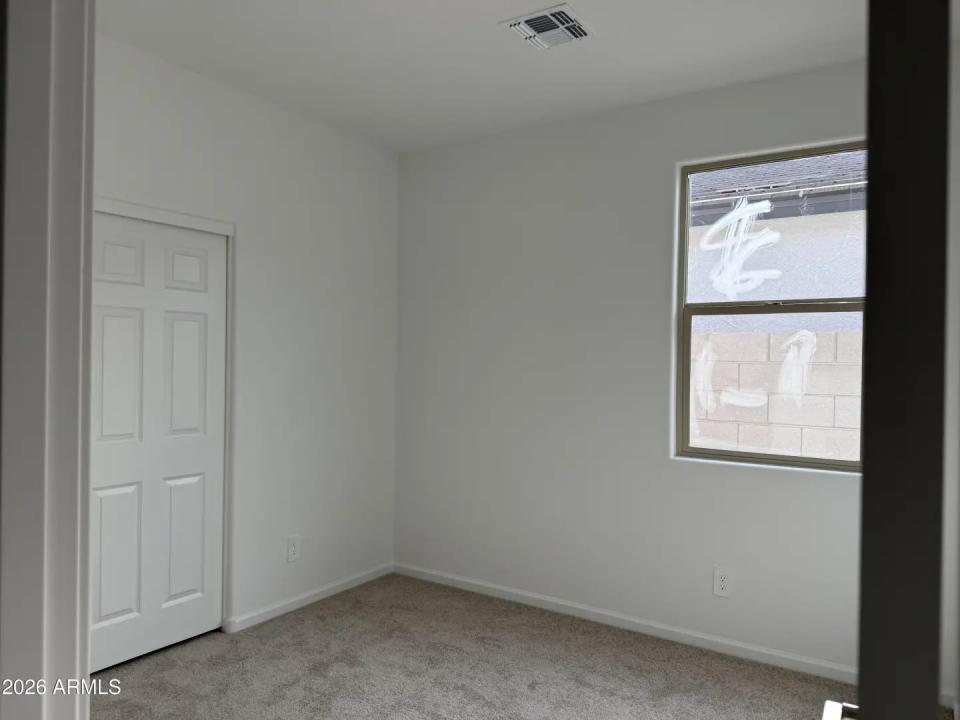 Real Estate Picture 8