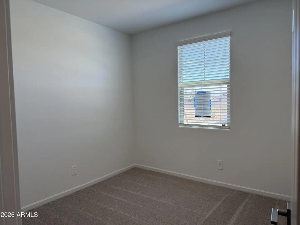 Real Estate Picture 7