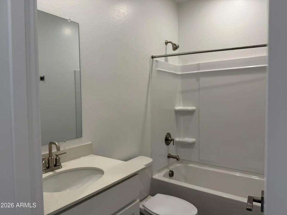 Real Estate Picture 10
