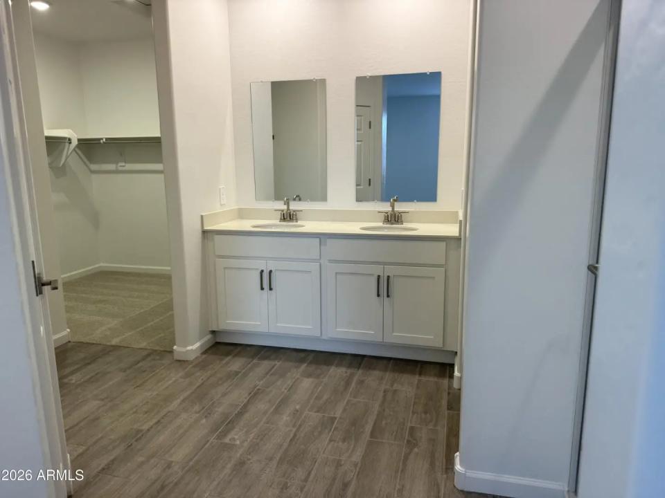 Real Estate Picture 26