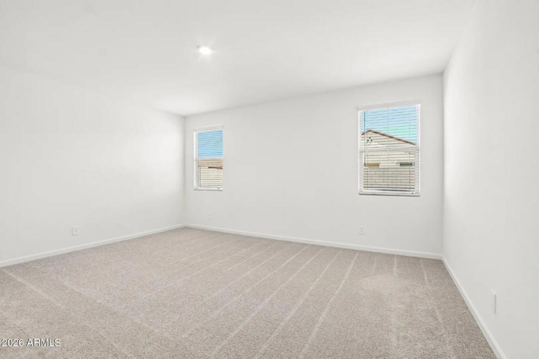 Real Estate Picture 23