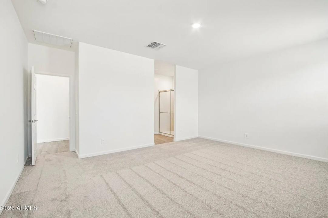 Real Estate Picture 25