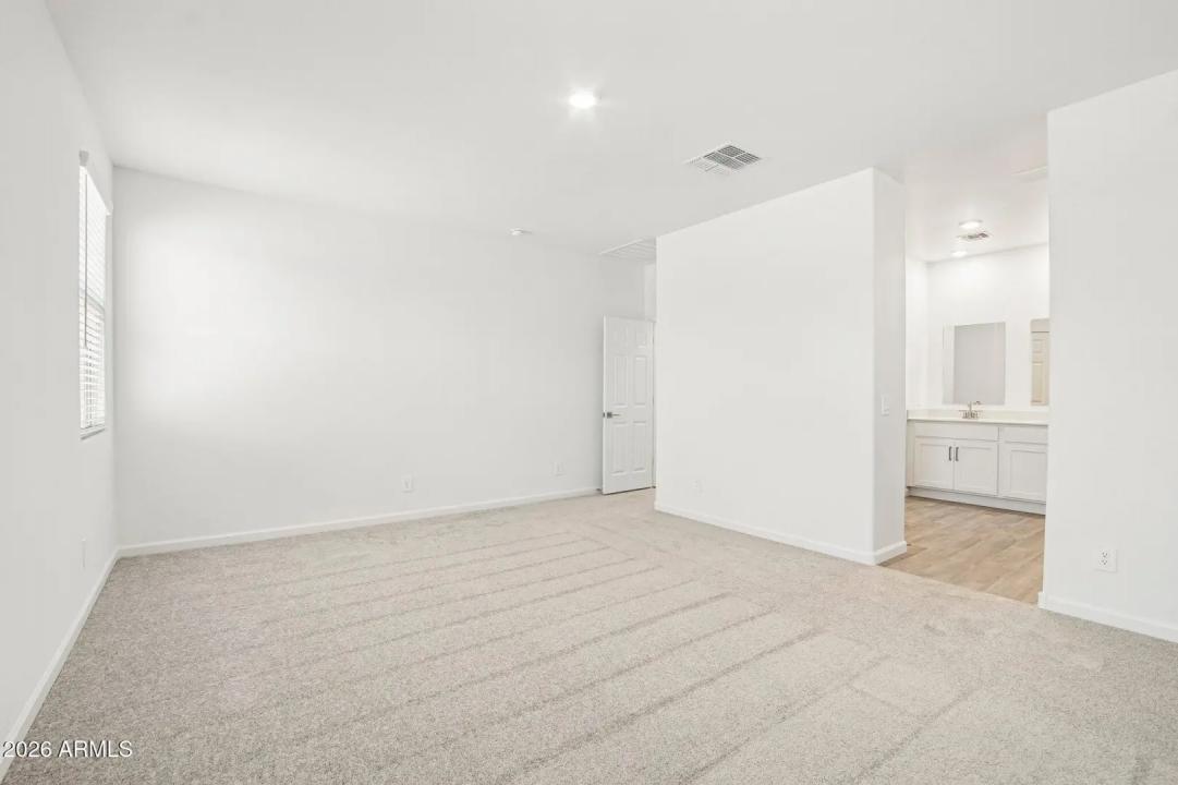 Real Estate Picture 26