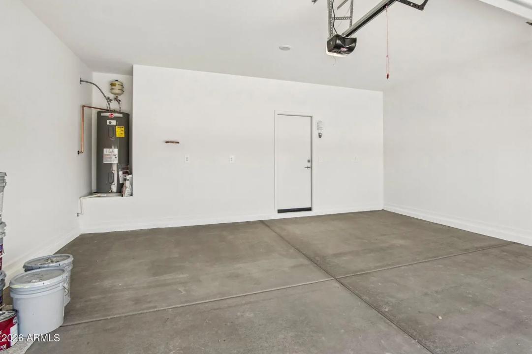 Real Estate Picture 34