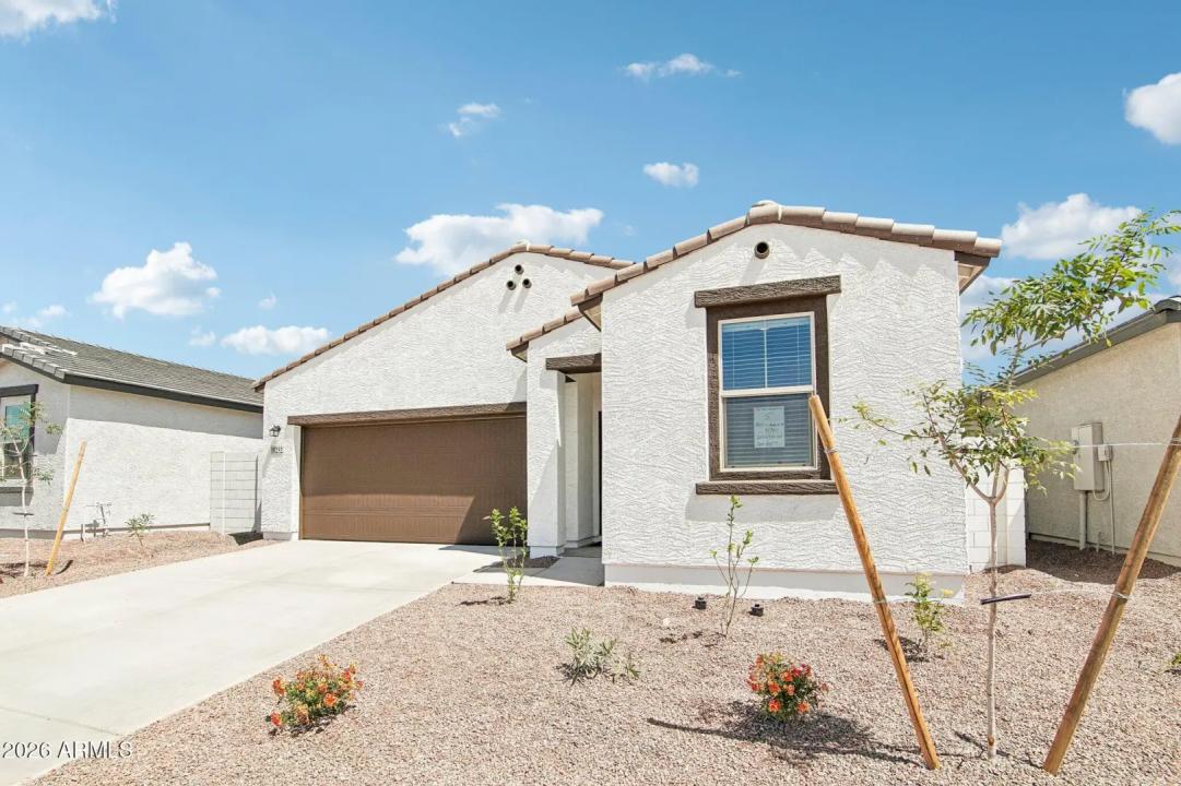 Real Estate Picture 3