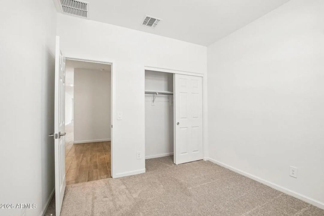 Real Estate Picture 15