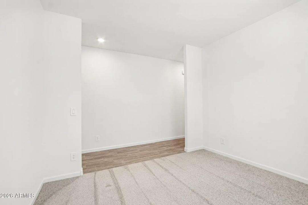 Real Estate Picture 17