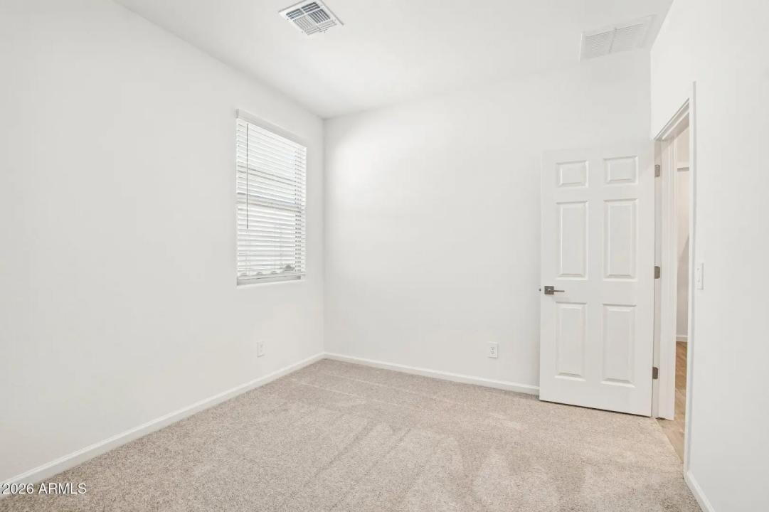 Real Estate Picture 20