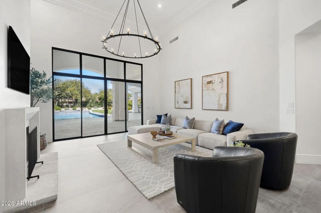 Real Estate Picture 2