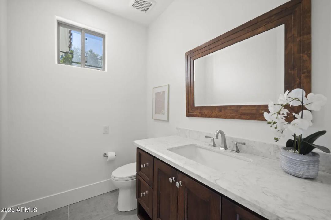 Real Estate Picture 20