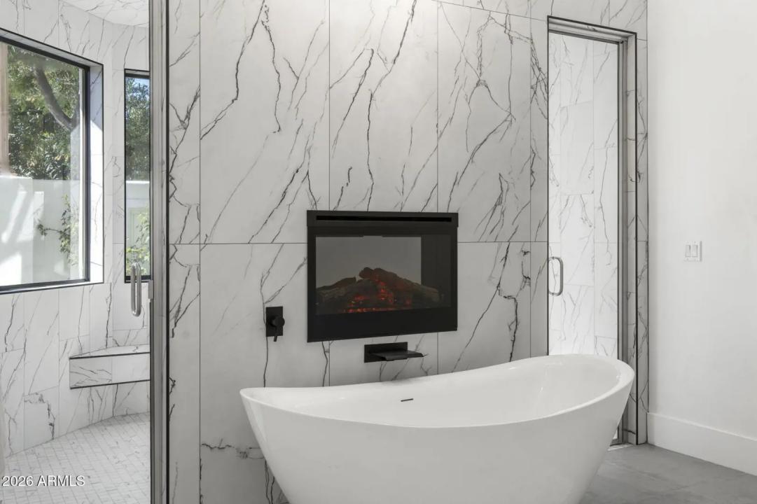 Real Estate Picture 28