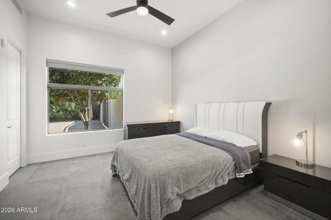 Real Estate Picture 40