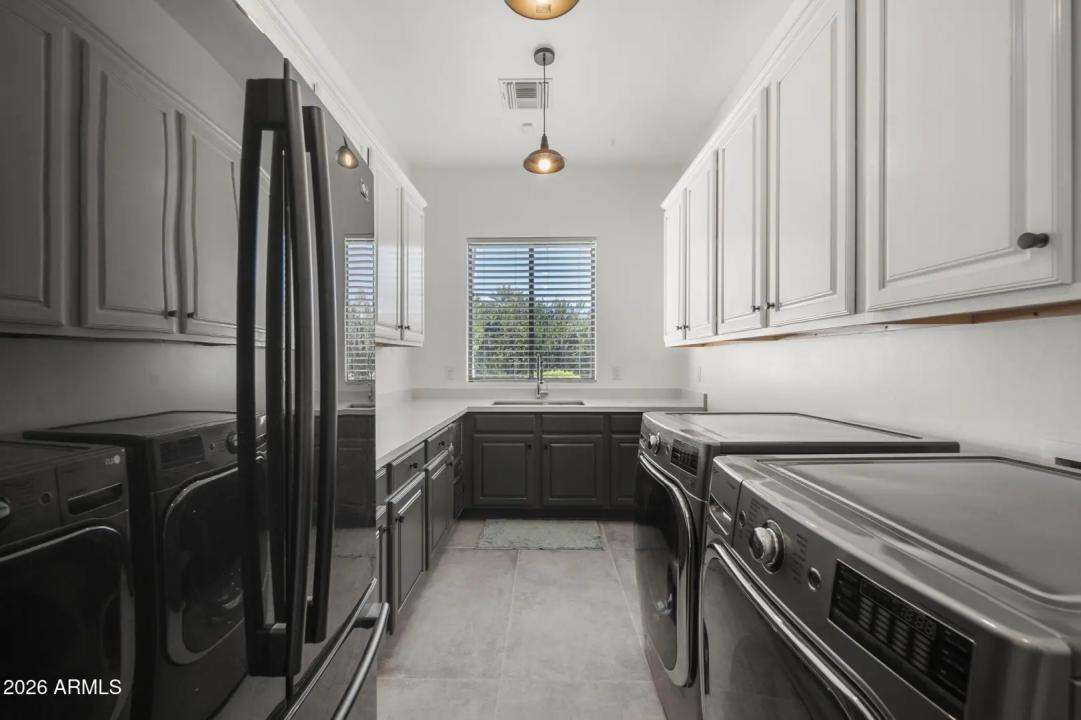 Real Estate Picture 41