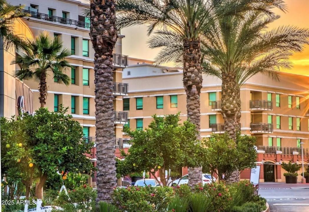 Real Estate Picture 7