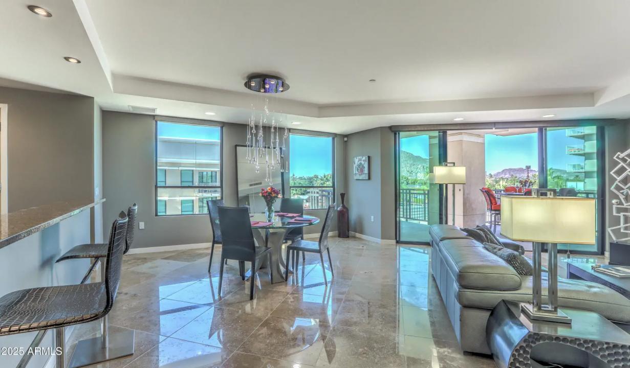 Real Estate Picture 10