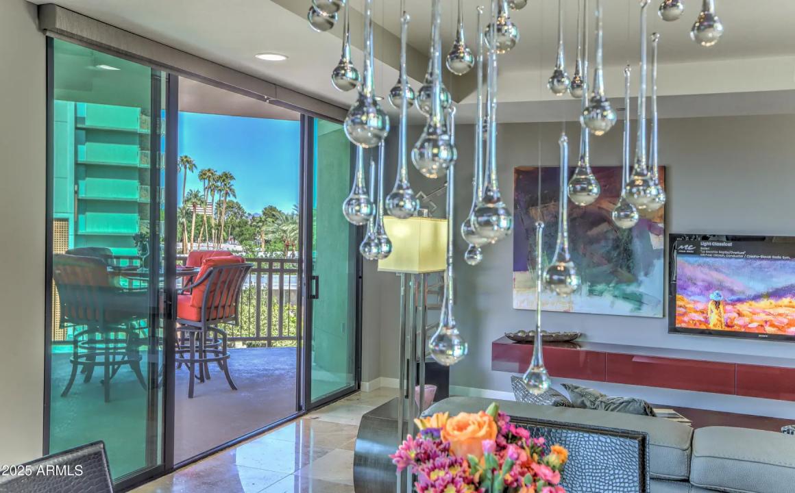 Real Estate Picture 14